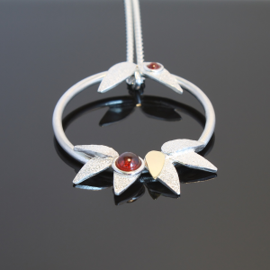 Frost Garnet pendant Frost Garnet pendant