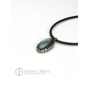 Dragonscale Labradorite pendant Dragonscale Labradorite pendant
