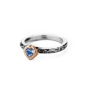 Moonstone Heart Textured Treasure Ring Moonstone Heart Textured Treasure Ring