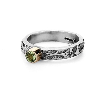 Peridot Textured Treasure Ring - 4mm Gemstone Peridot Textured Treasure Ring - 4mm Gemstone