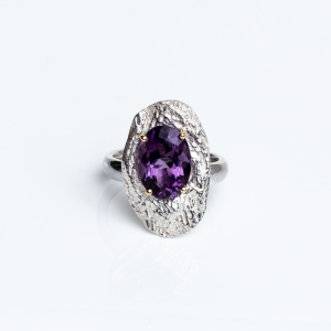 Silver and Gold Cholla wood ring with Amethyst Silver and Gold Cholla wood ring with Amethyst