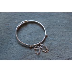 Christening bracelet silver, Baby bangle with acorn and leaf, solid silver child's bracelet, gold and silver children's jewellery Christening bracelet silver, Baby bangle with acorn and leaf, solid silver child's bracelet, gold and silver children's jewellery