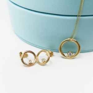 9ct Yellow Gold & Diamond Twist Continuum Pendant and Earrings Set