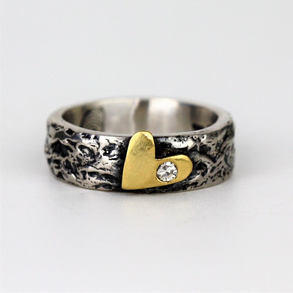 Gold Heart and Diamond Treasure Ring