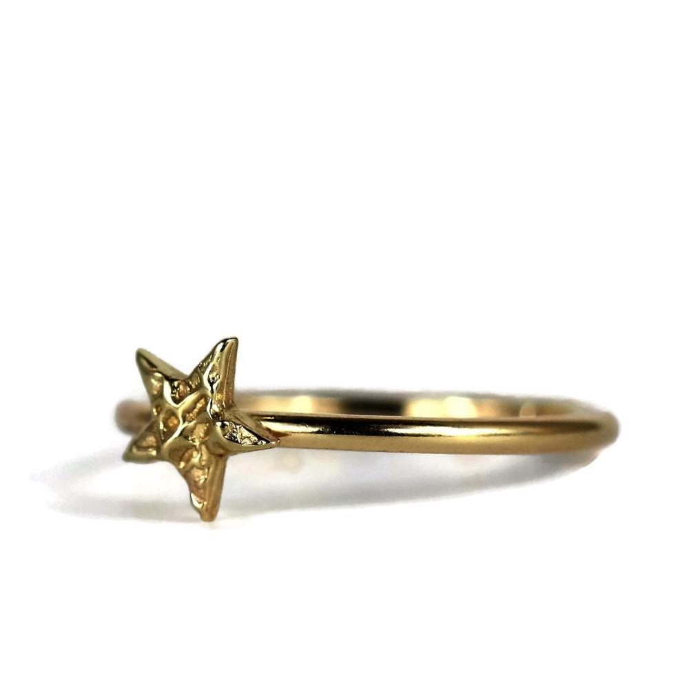 Gold universe star ring