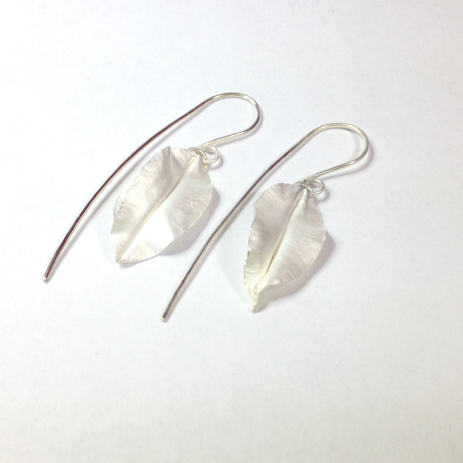 Long wire leaf earrings